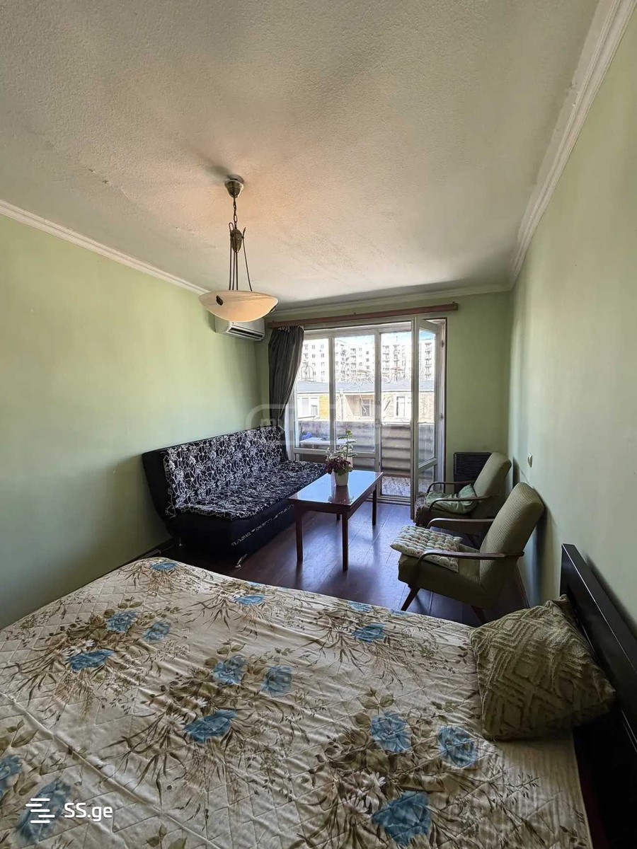 Kindzmarauli Lane II 0 - 1 rooms
