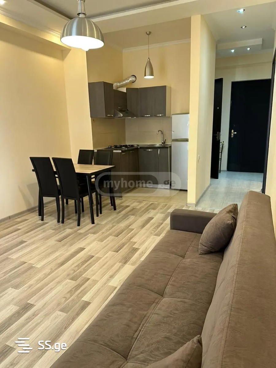 sairme st. 55 - 2 rooms