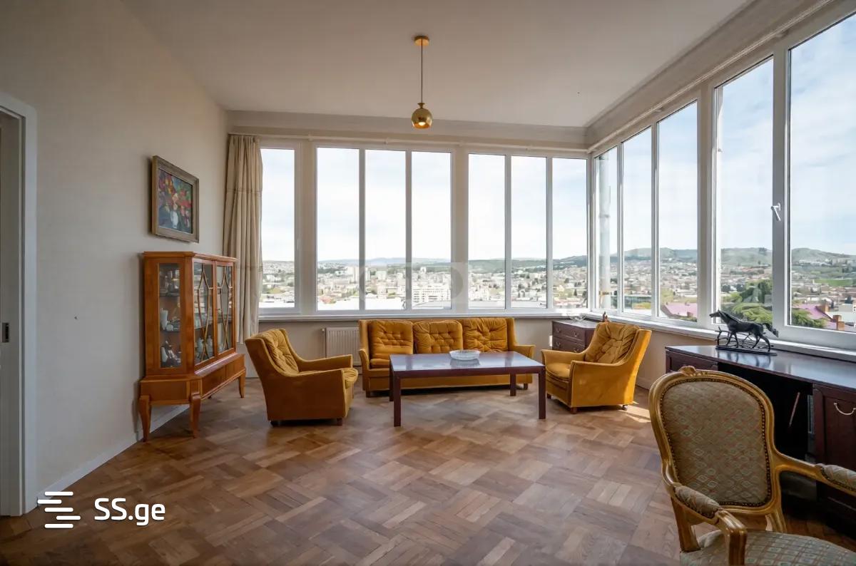 vashlovani st. - 4 rooms