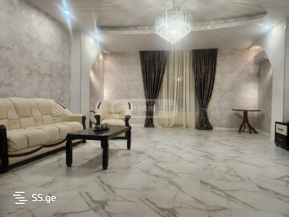 Tsereteli st. 111 - 4 rooms