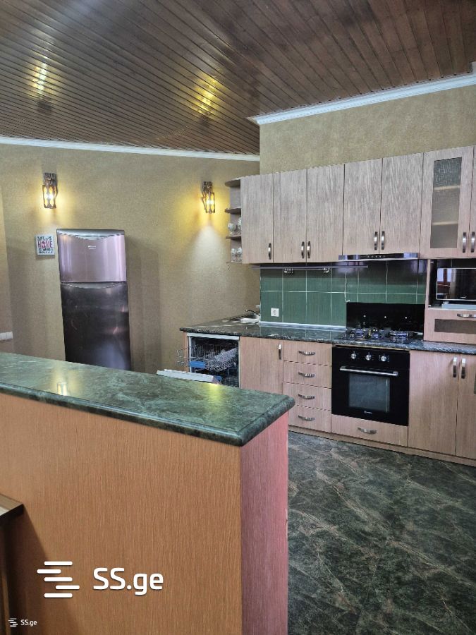aslanidi st. 19\21 - 3 rooms