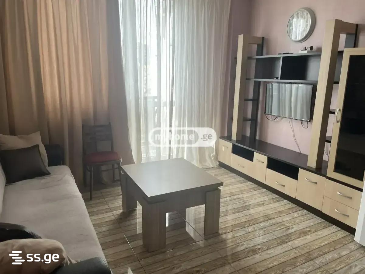 khomleli st. 56 - 3 rooms