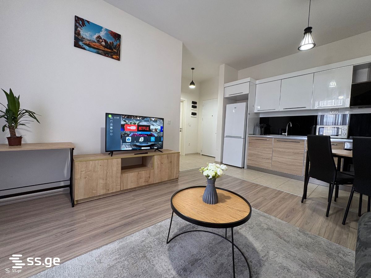 Bob walsh st. - 2 rooms