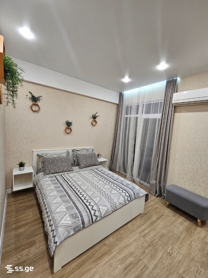 Vazha-Pshavela st. 22 - 1 rooms