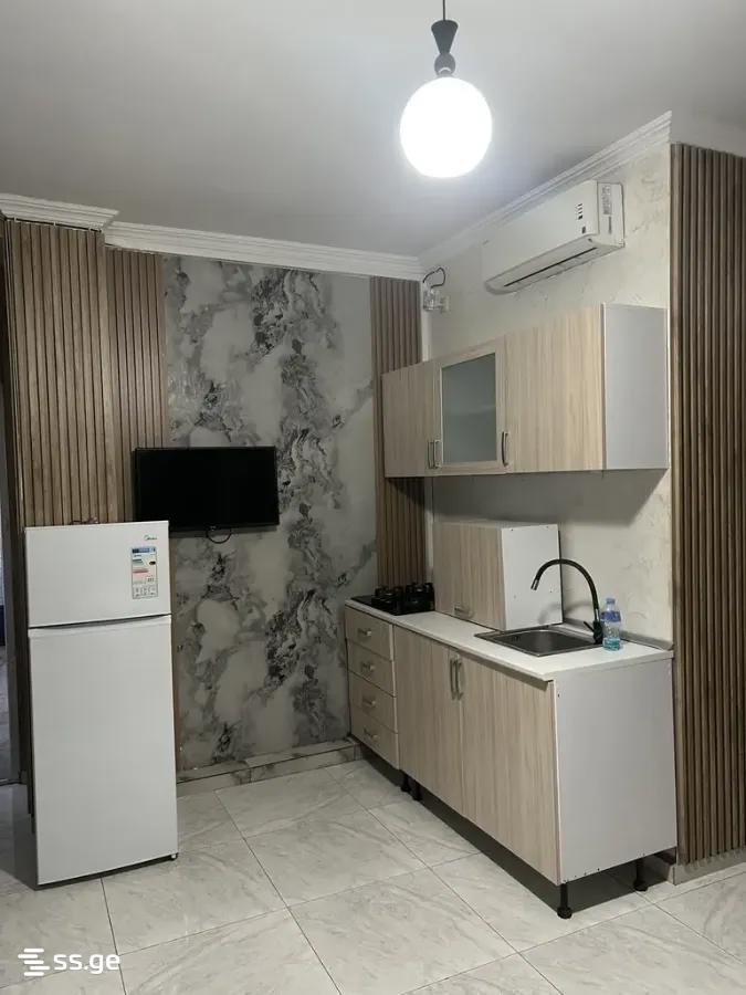 baratashvili st. 220 - 4 rooms