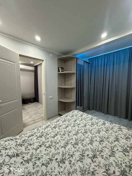 R. Nizharadze st. 21 - 3 rooms