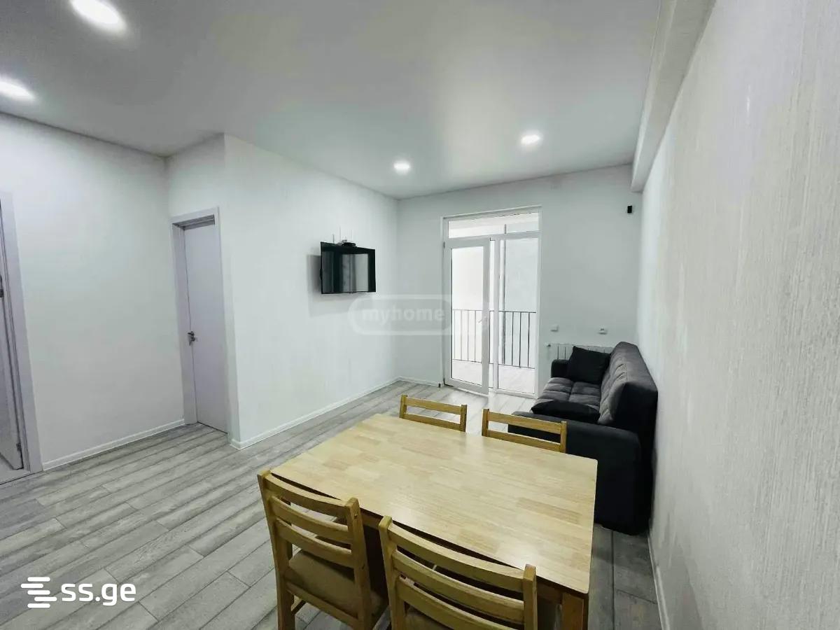 lertsami st. 3 - 2 rooms