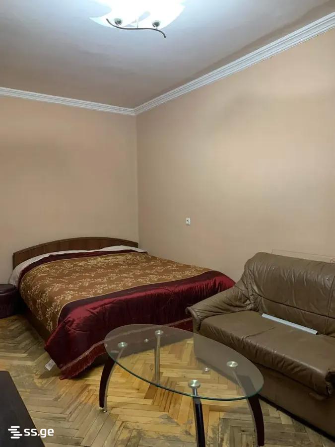 khvichia st. 23 - 1 rooms