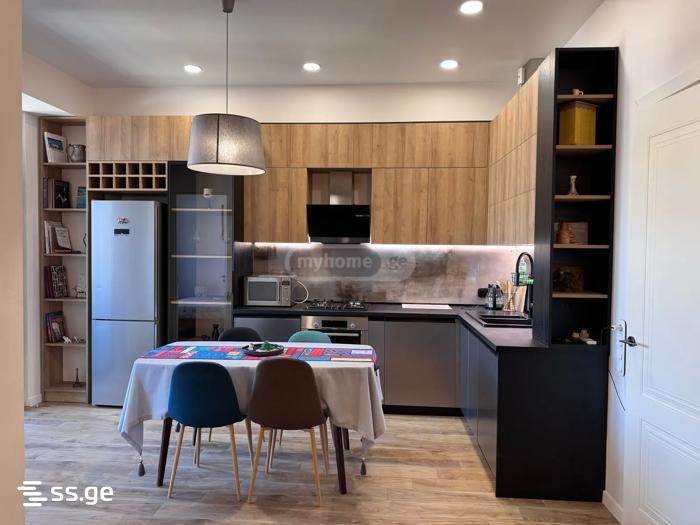 Ateni st. 1 - 4 rooms