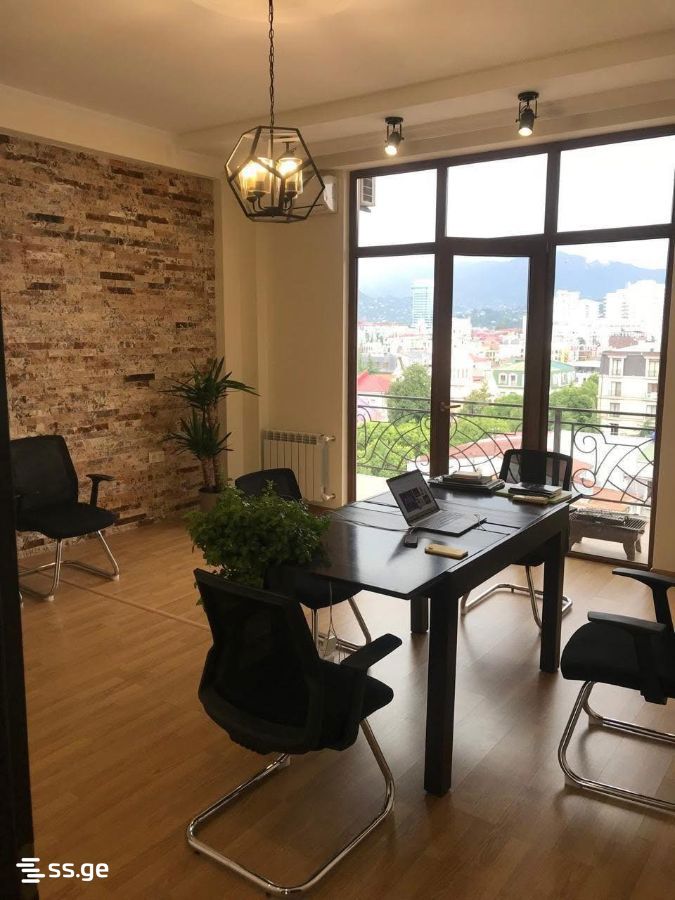 Chavchavadze st. 35 - 4 rooms