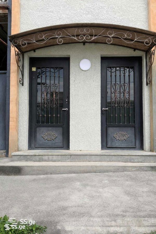 ksovreli st. 6 - 4 rooms