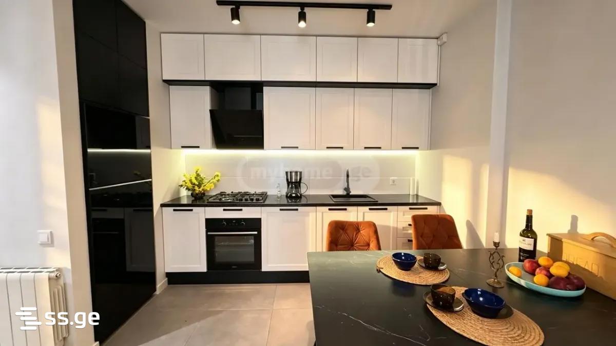 Marshal Archil Gelovani Ave. - 3 rooms