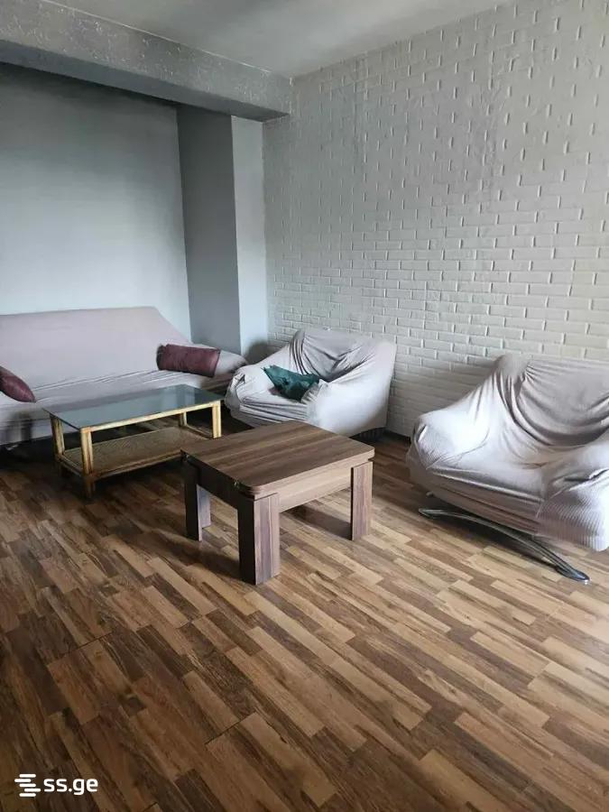kutaisi st. 10 - 2 rooms