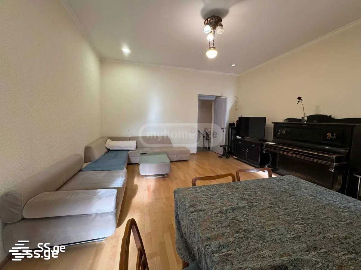 agmashenebeli ave - 3 rooms