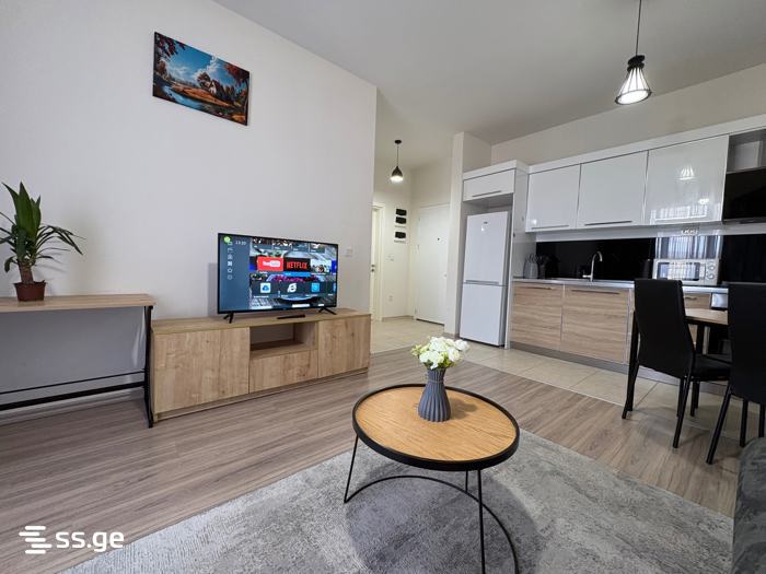 Bob walsh st. - 2 rooms