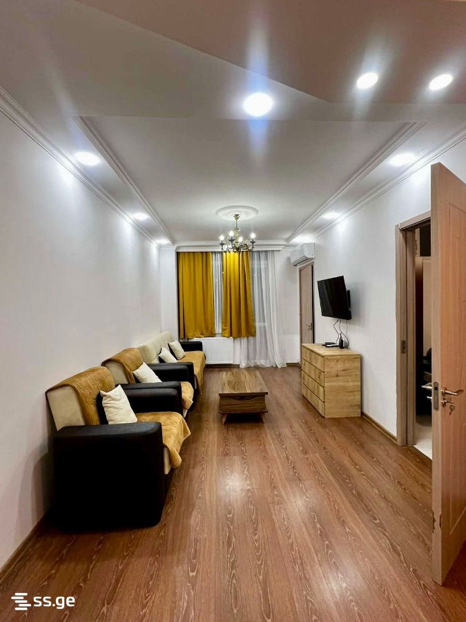 6 - 3 rooms