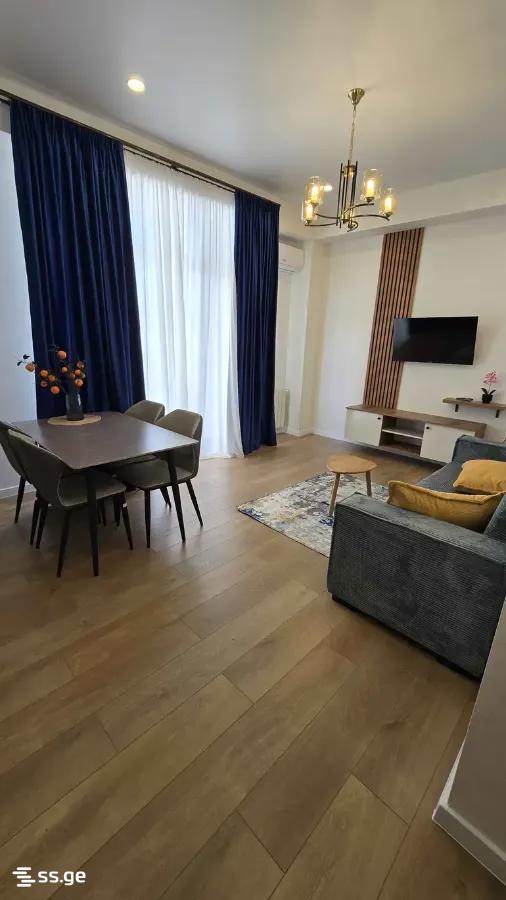 Vepkhistkaosnis st. - 3 rooms