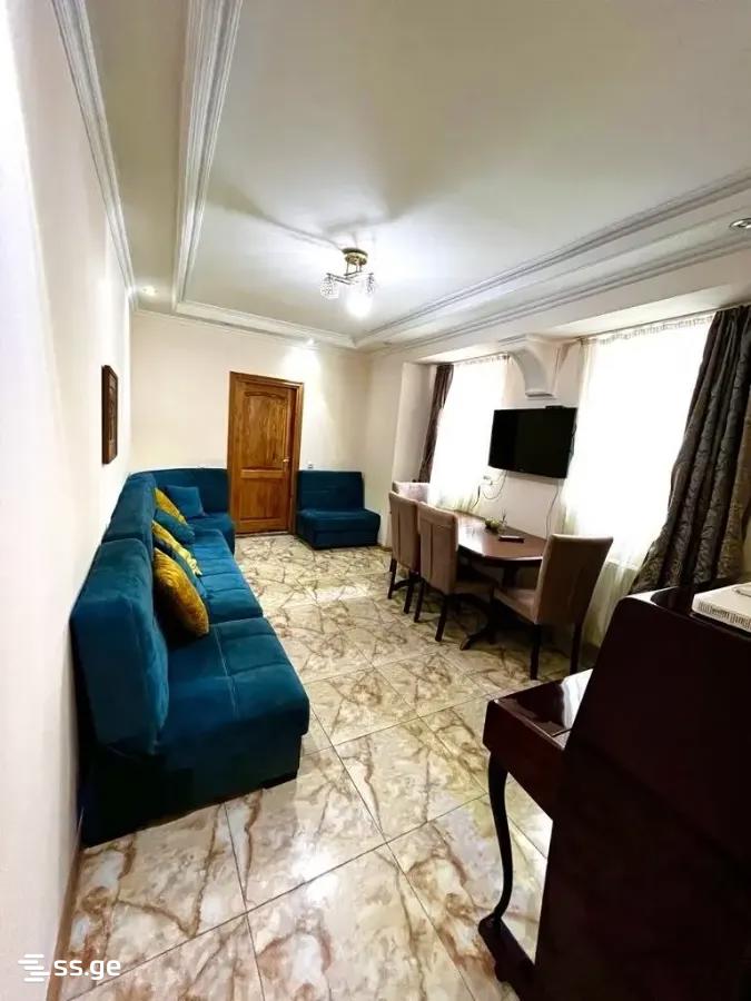 al. chavchavadze - 4 rooms