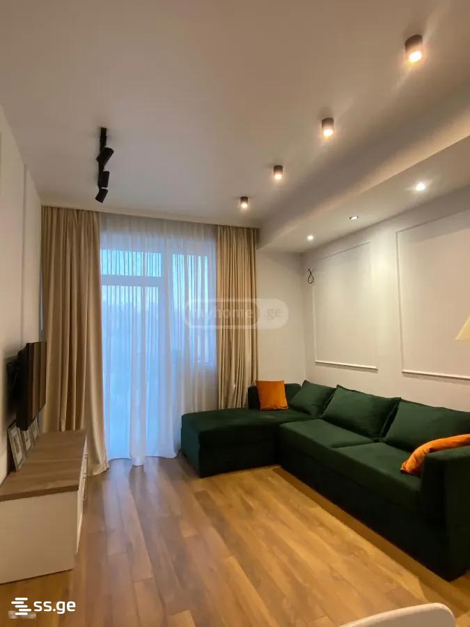 j. nadiradze - 3 rooms