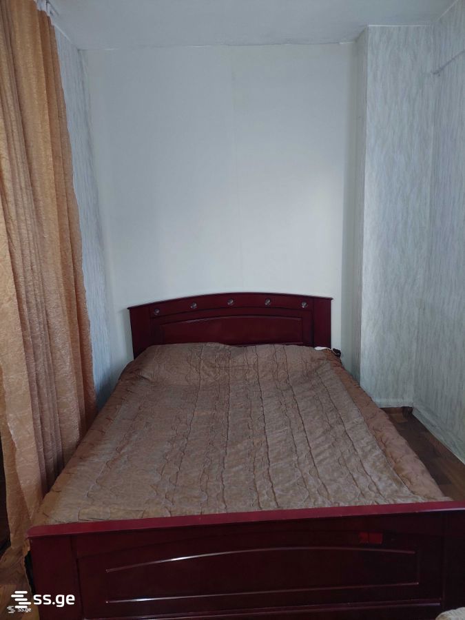 Fighters for the Unity of Georgia st. 0 - 3 rooms