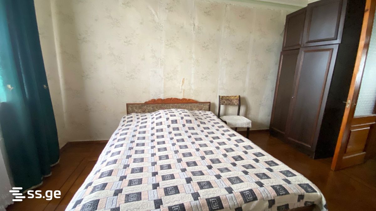 00 - 5 rooms
