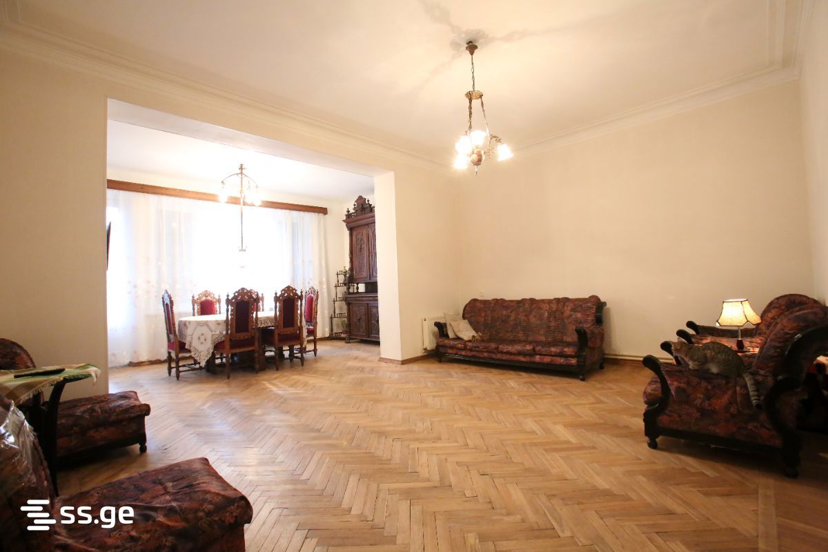 paliashvili st. 2 - 4 rooms