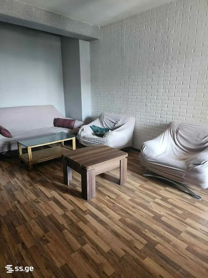 kutaisi st. 10 - 2 rooms