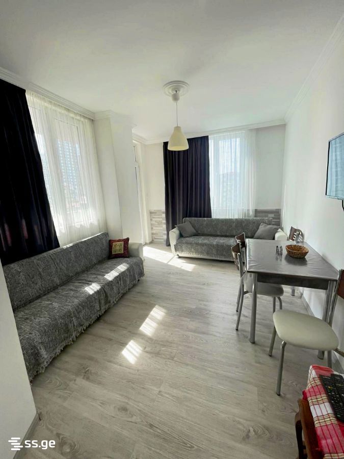 Firosman Street 18b - 2 rooms