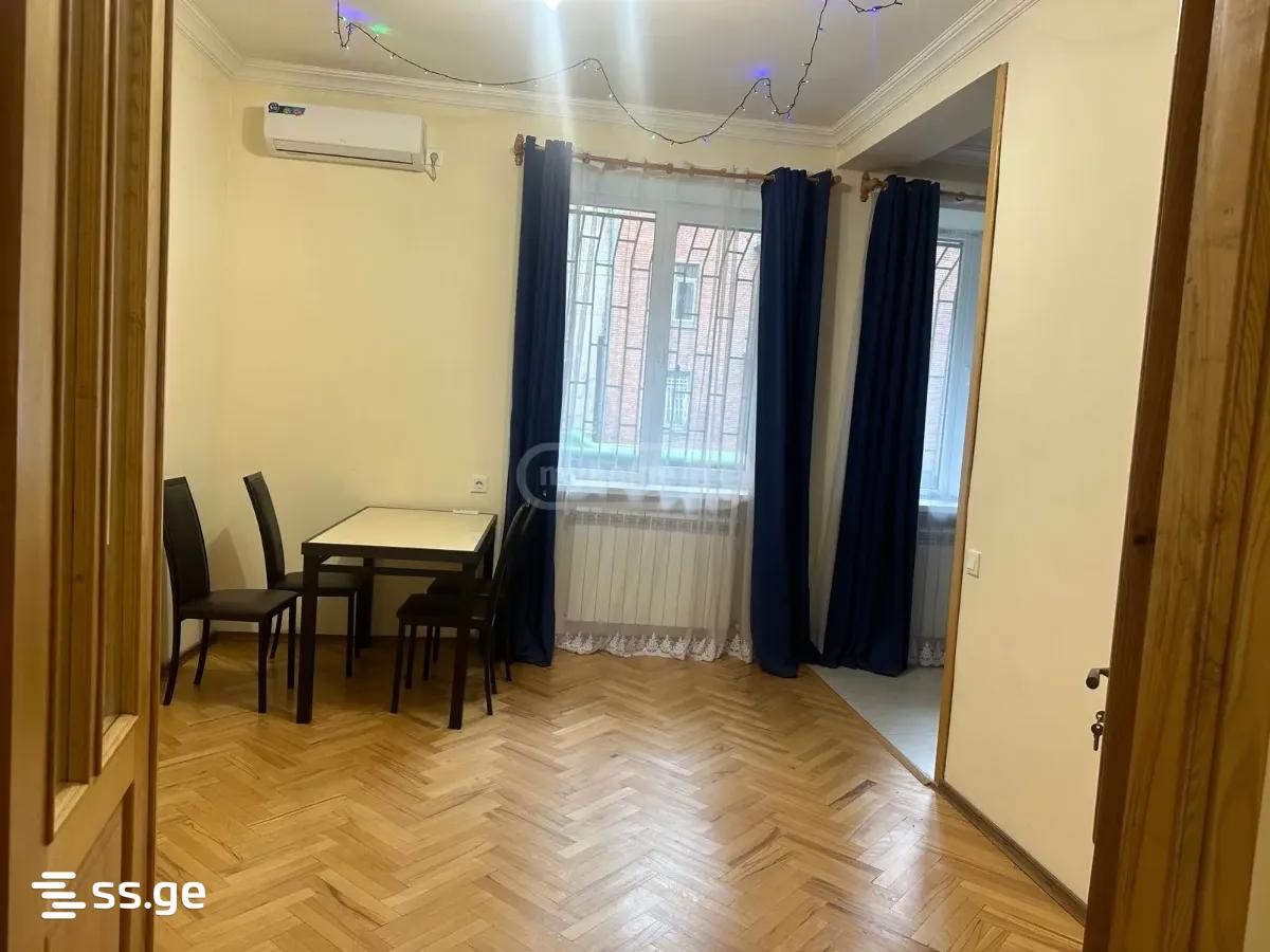 barnovi st. - 3 rooms