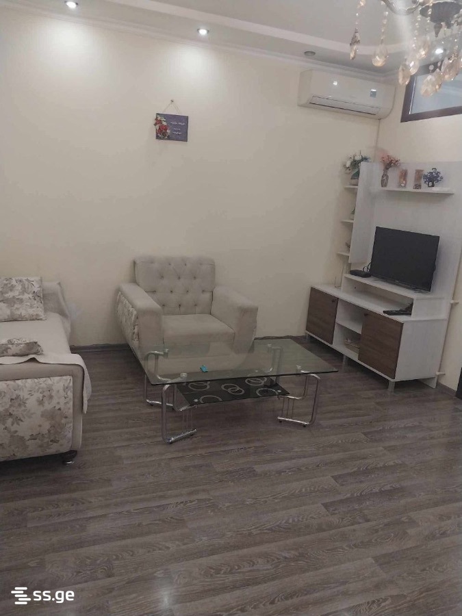 Kobaladze st. 8a - 3 rooms
