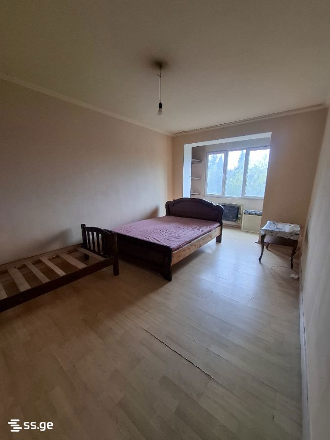 Beri Gabriel Salosi Ave. - 1 rooms