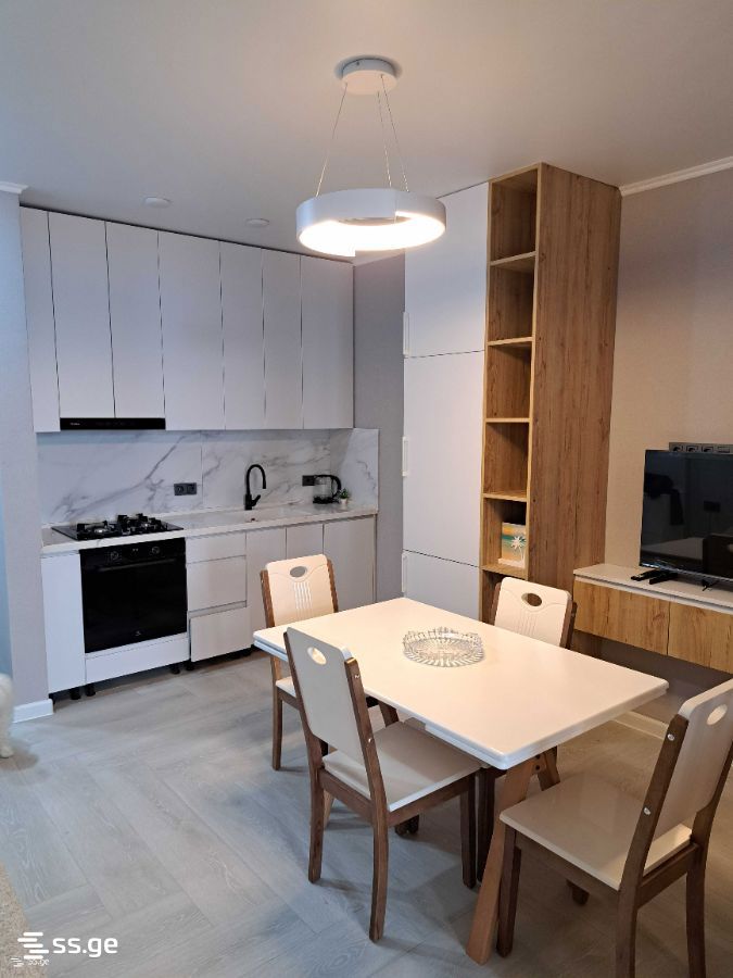 6 - 1 rooms