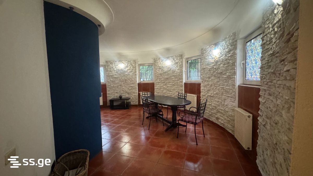u. chkheidze st. 000 - 6 rooms