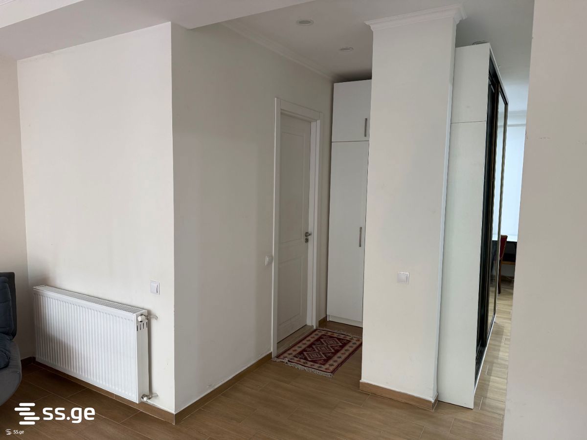 t. tabidze st. 60 - 3 rooms