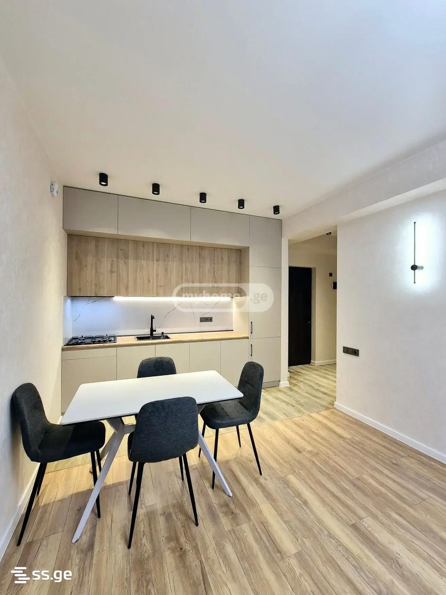 Vepkhistkaosnis st. 32 - 3 rooms