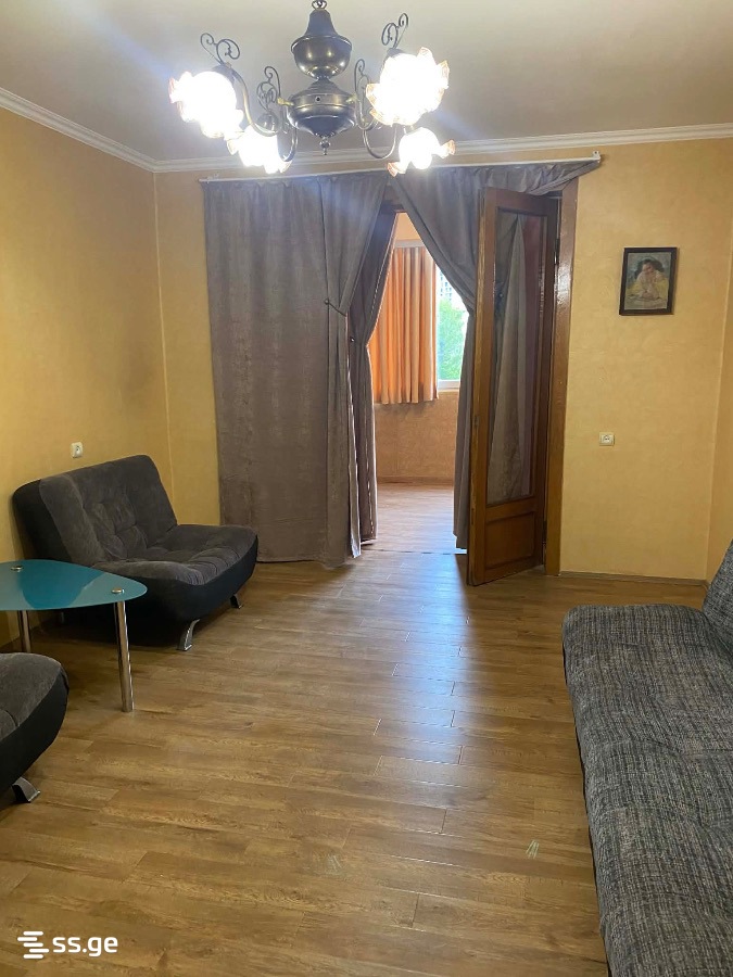 khvichia st. 7 - 2 rooms