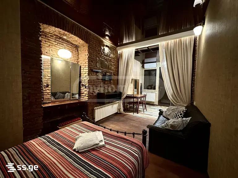 Egnate and Vakhtang Fifia st. - 1 rooms