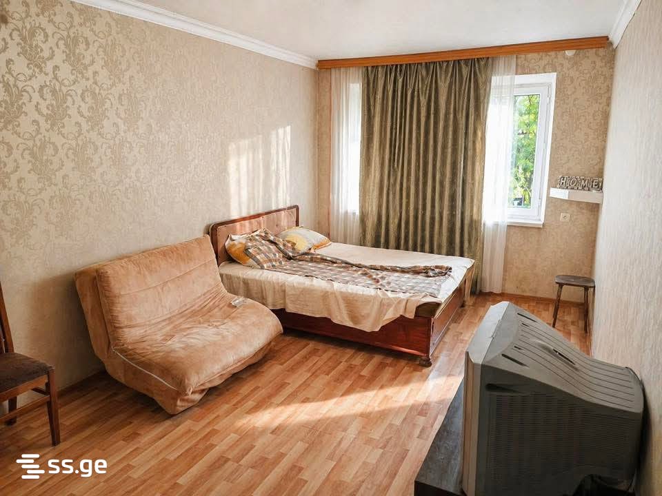12 - 1 rooms