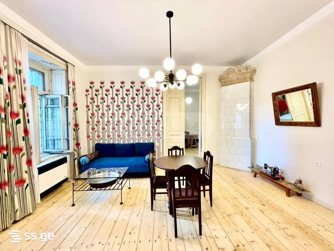 petriashvili st. 8 - 3 rooms