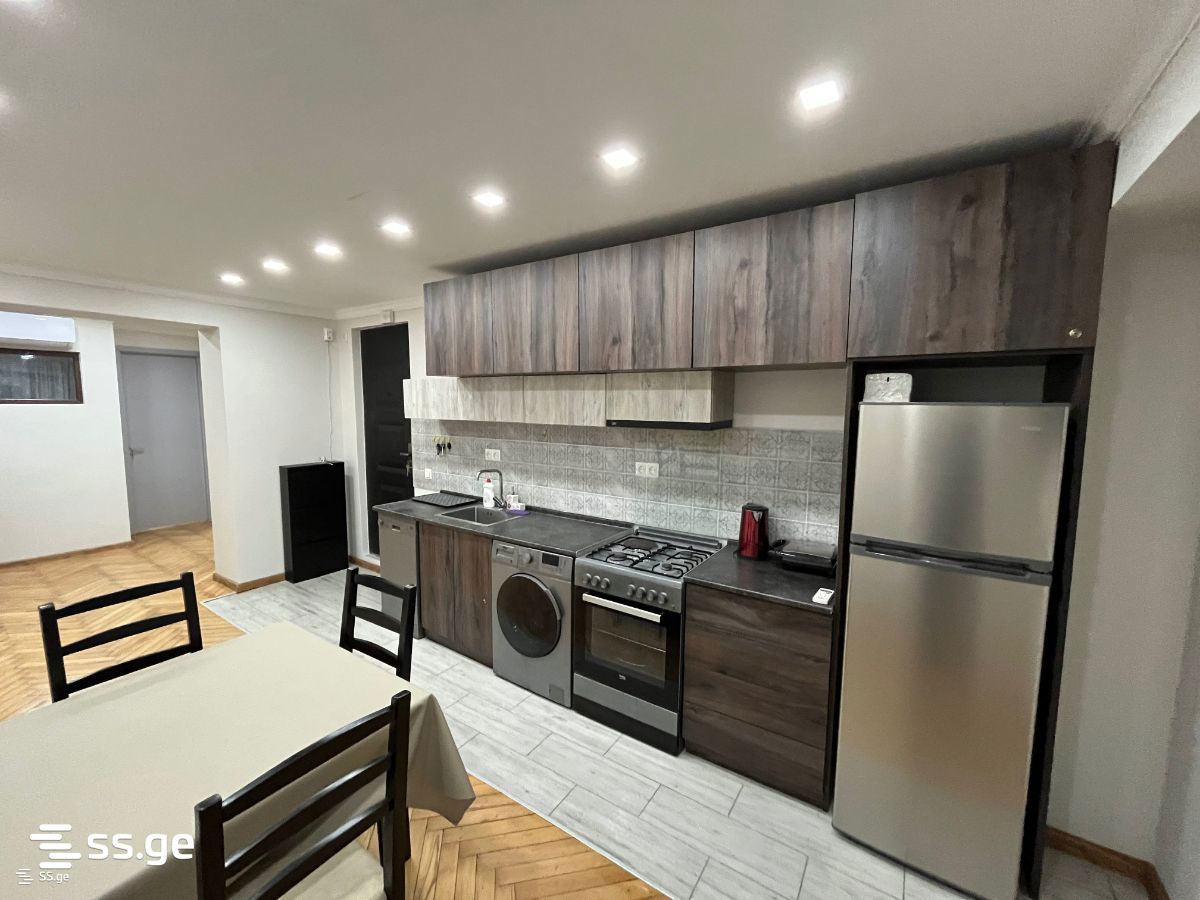 Sh. Rustaveli Ave. 10 - 2 rooms