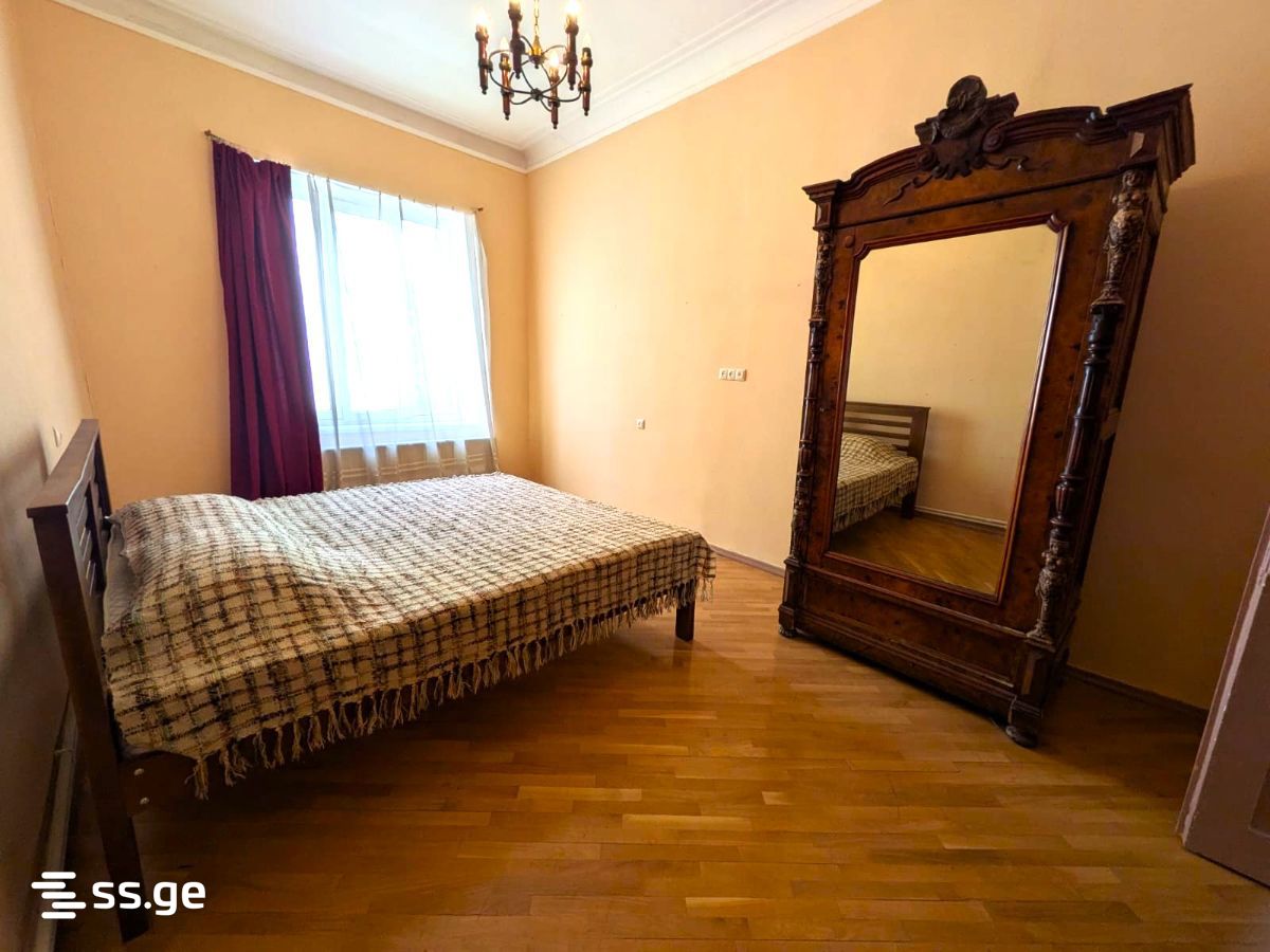 griboedov st. 14 - 5 rooms