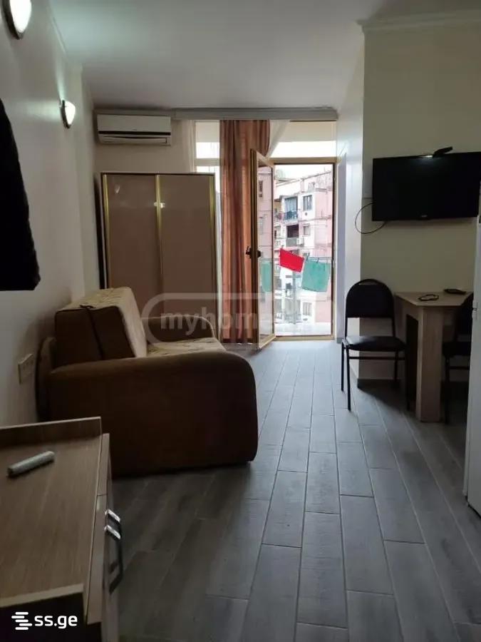 4 - 1 rooms