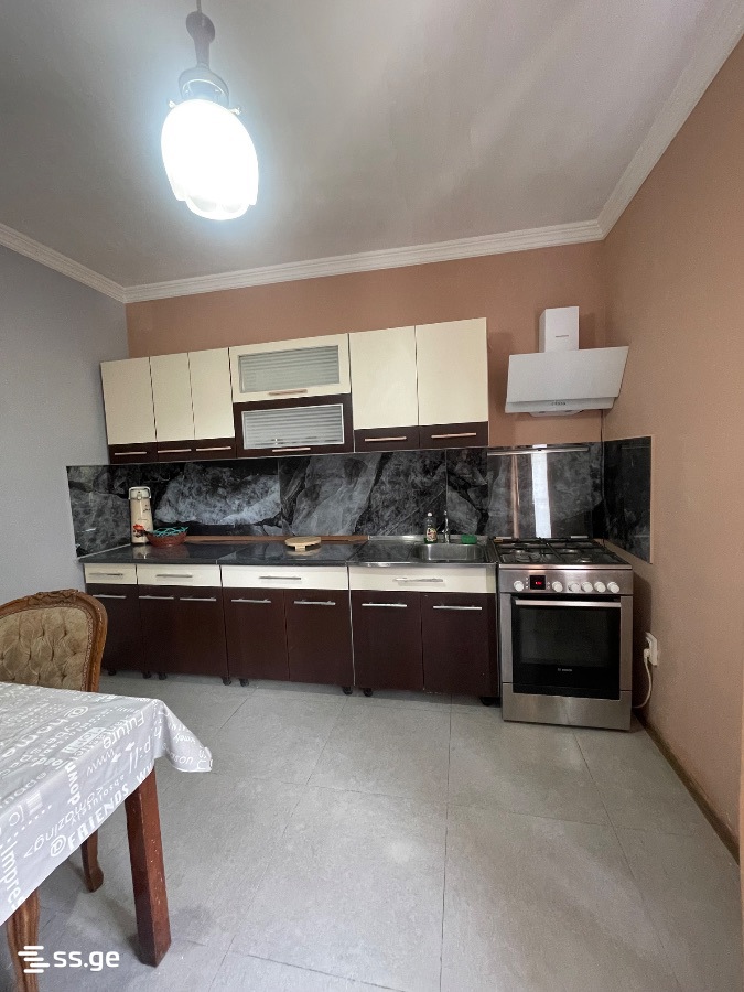 abesuridze tbeli st. - 4 rooms