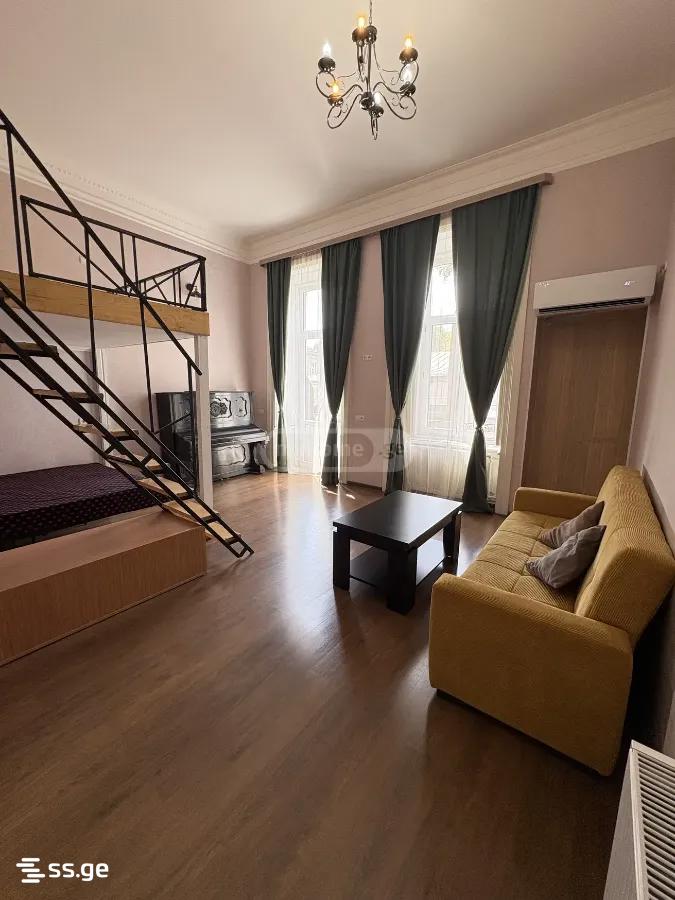 cinamdzgrishvili st. 73 - 1 rooms