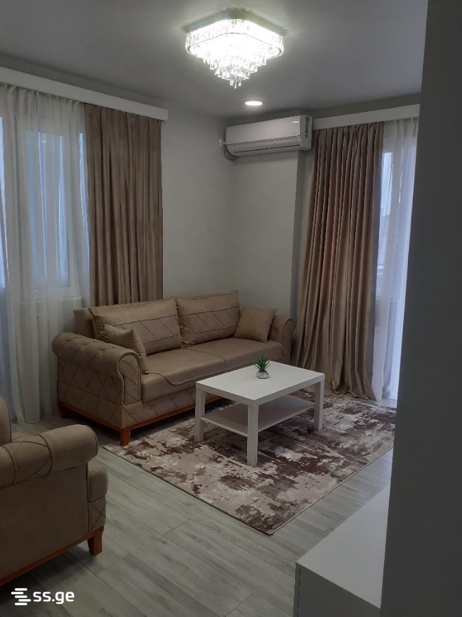 Ketevan Tsamebuli St. 63 - 4 rooms