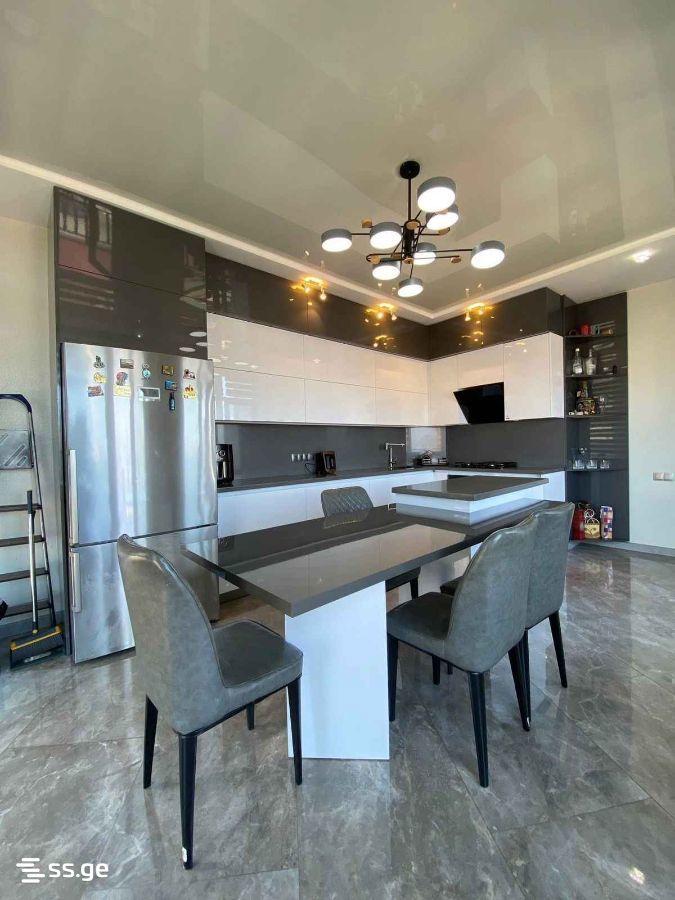 Chavchavadze st. 34 - 4 rooms