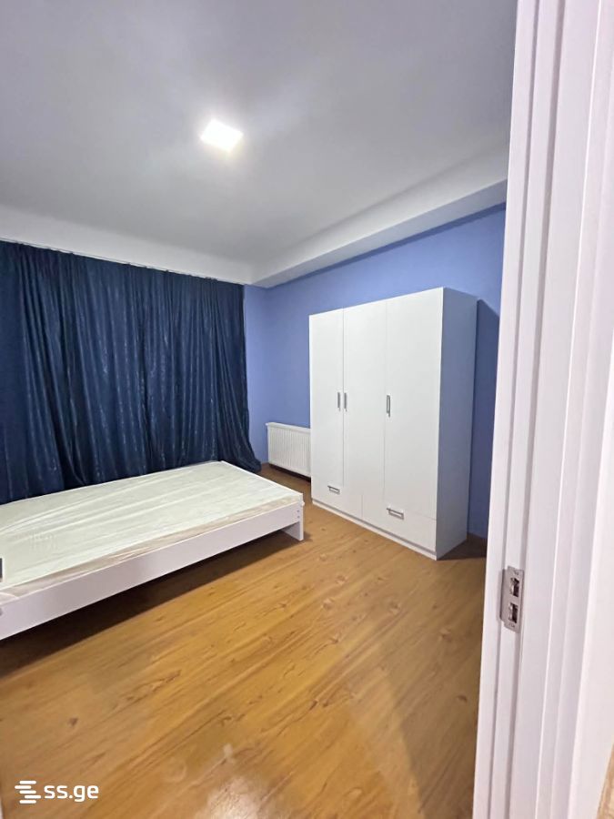 Bob walsh st. - 3 rooms