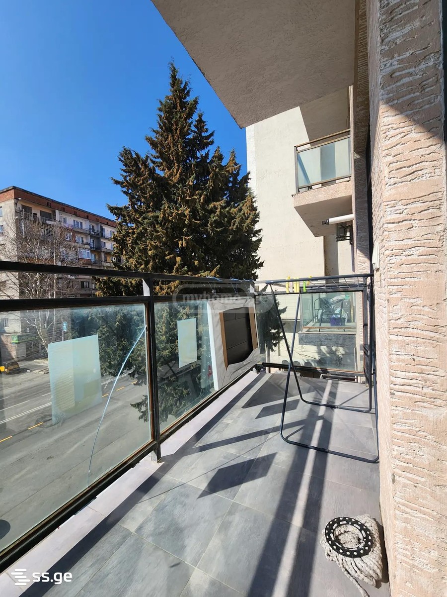 Beri Gabriel Salosi Ave. 122 - 3 rooms