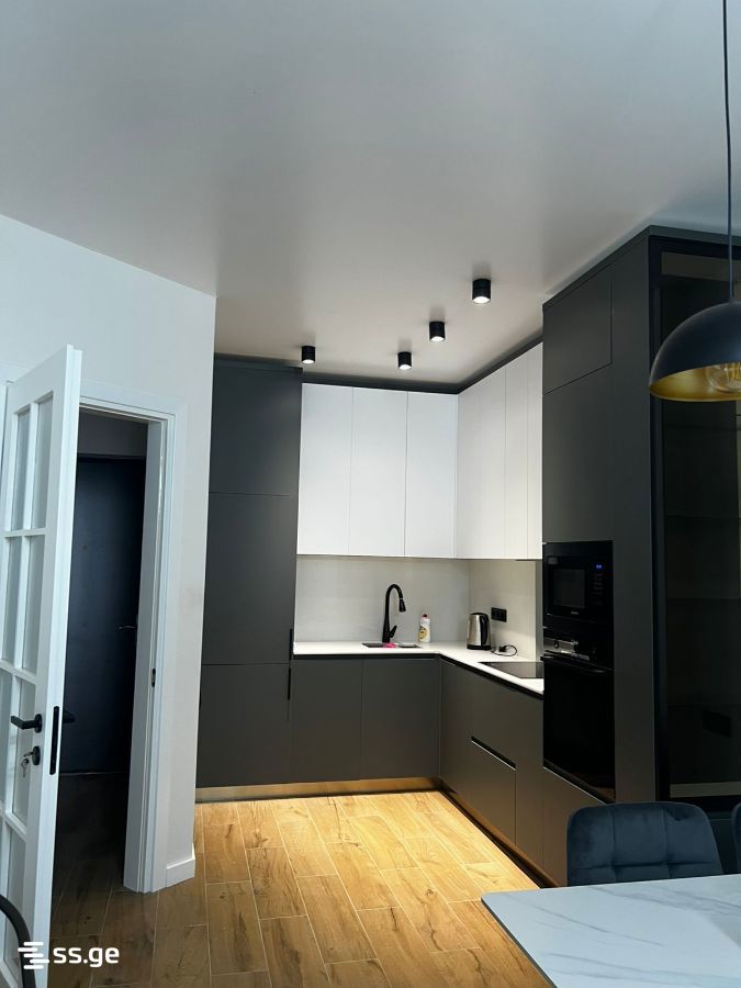 48 - 3 rooms