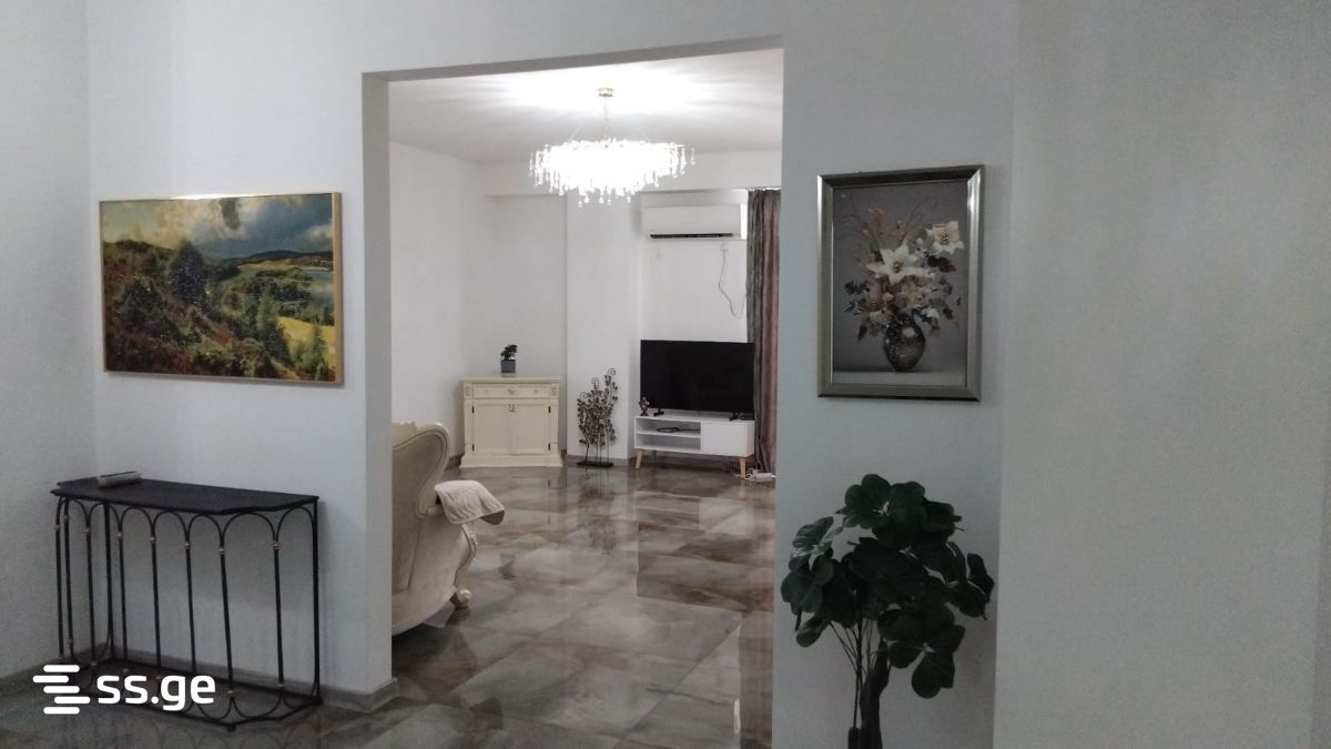 kavtaradze st. 5 - 4 rooms